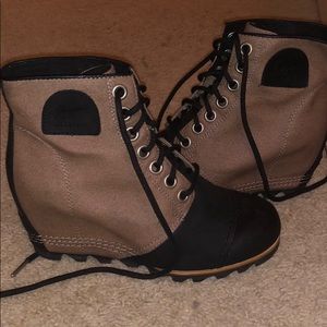 Sorel two-tone wedge booties